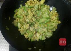 西葫芦炒鸡蛋的做法图解7