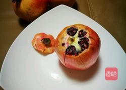 鲜榨石榴汁的做法图解1