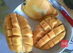 切芒果的做法图解5