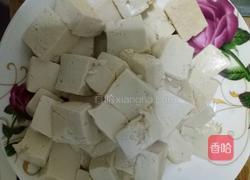 豆腐炒青椒的做法图解1