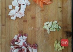 肉炒藕片的做法图解1