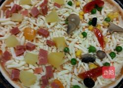 夏威夷风情比萨的做法图解4