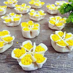 胡萝卜馅梅花饺的做法[图]