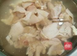 家常土豆焖鸡腿肉的做法图解1