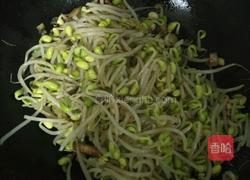 黄豆芽炒粉的做法图解4