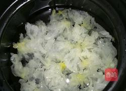 银耳 红枣 桂圆羹的做法图解1