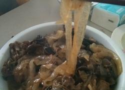 东北菜小鸡炖蘑菇粉条