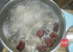 山药香菇鸡肉汤的做法图解2