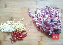 鸭胗炒酸菜的做法图解3