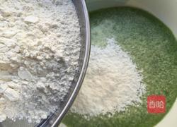 青瓜汁鸡蛋煎饼的做法图解5