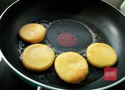 奶香玉米煎饼的做法图解9