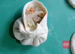 Illustration of making coarse grain radish buns 7