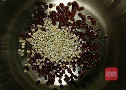 红豆薏米粥的做法图解3