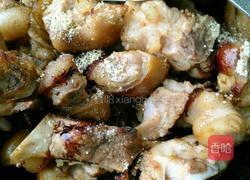 红枣枸杞炖猪脚的做法图解6