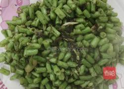 橄榄菜炒豆角的做法图解6