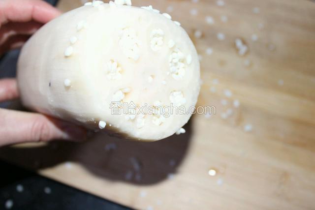 往藕洞塞糯米，塞满，不用塞太紧
