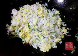 香菇炒饭的做法图解4