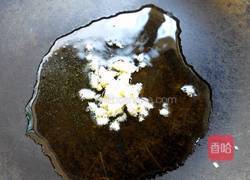 西蓝花拌银耳的做法图解6