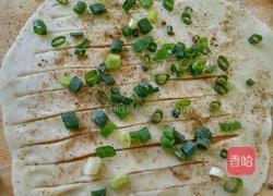 椒盐葱油饼的做法图解7