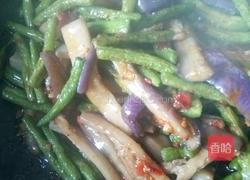 茄子烧豆角的做法图解7
