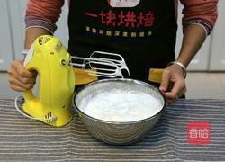 圣诞树桩蛋糕的做法图解7