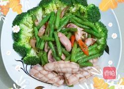 鲜鱿鱼炒长豆的做法图解3