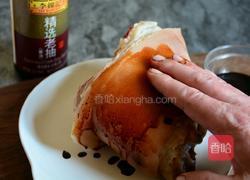 冰糖肘子的做法图解3