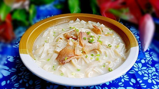 腊肉煮豆丝