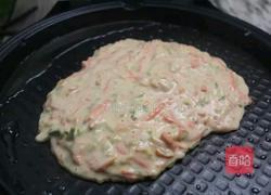 松香胡萝卜鸡蛋饼的做法图解6
