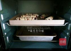 毛毛虫豆沙面包的做法图解17