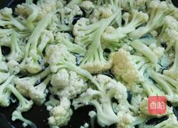 干煸花菜的做法图解1