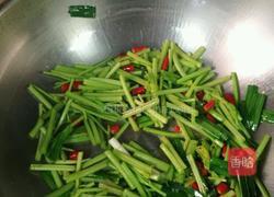 香芹炒腊猪头肉的做法图解9