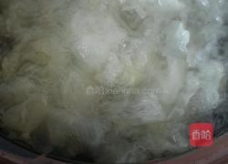 枸杞桃胶银耳羹的做法图解4