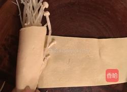 豆皮卷金针菇的做法图解6