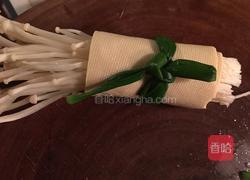 豆皮卷金针菇的做法图解8
