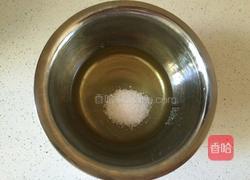 松仁酥饼的做法图解1