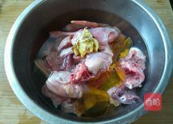 茶油炖本地鸭的做法图解3