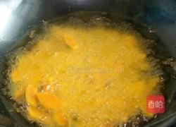 蛋黄焗南瓜的做法图解8