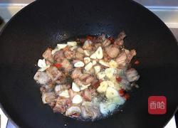 茄子豆角五花肉焖饭的做法图解3