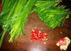 辣炒韭菜的做法图解1