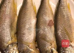 红烧小黄鱼的做法图解1