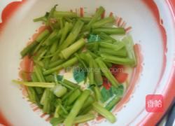 清炒芹菜的做法图解2