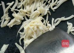 酸笋炒辣椒的做法图解2