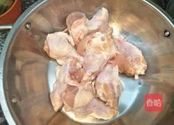 脆皮炸鸡的做法图解1