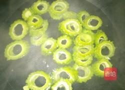 苦瓜蒸肉的做法图解3