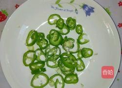 青椒炒肉饭的做法图解1