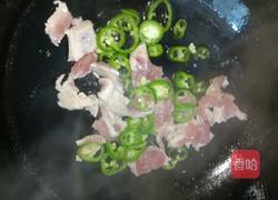 青椒炒肉饭的做法图解5