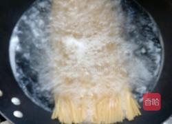海鲜意面的做法图解3