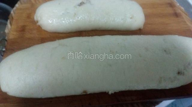 放在熟食板上切成段