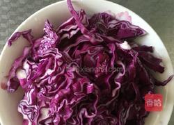 蔬菜汁手擀面的做法图解1